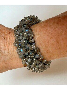 Handcrafted Labradorite Beaded Bracelet 6 3/4"